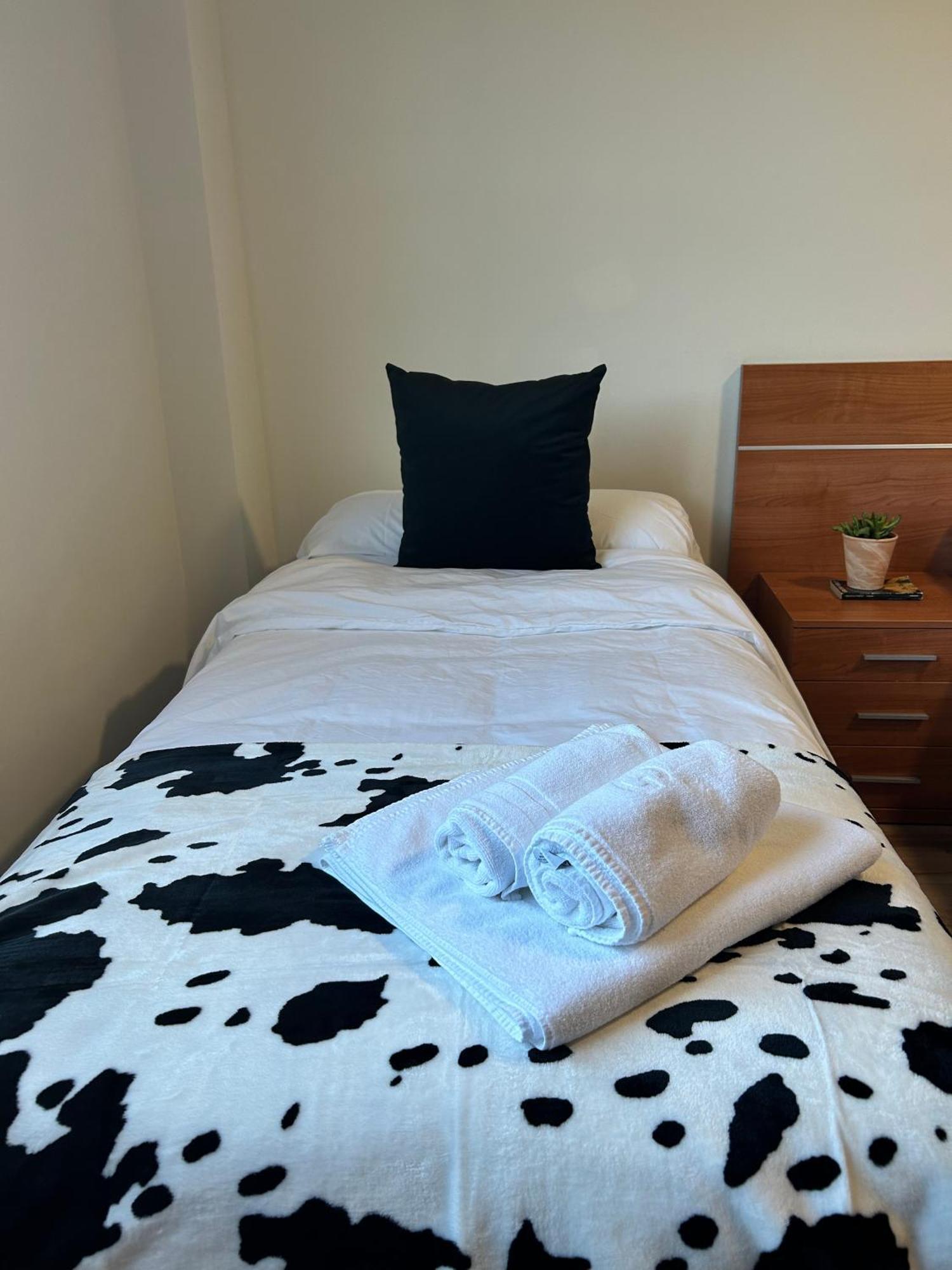 Bicis & Vacas Hotel La Pola de Gordon Luaran gambar